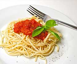 Tomato paste and tomato sauce are the best source of lycopene